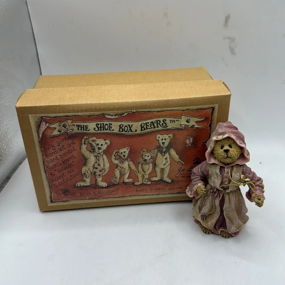 Vtg Shoe Box Bears Boyds Figurine Collectible Moveable Beary Godmother Decor
